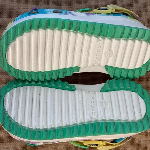 CROCS Classic Hiker 'Peace Out' Shoes | Women's Size 8/ Men's Size 6 | Multi - Picture 4 of 6